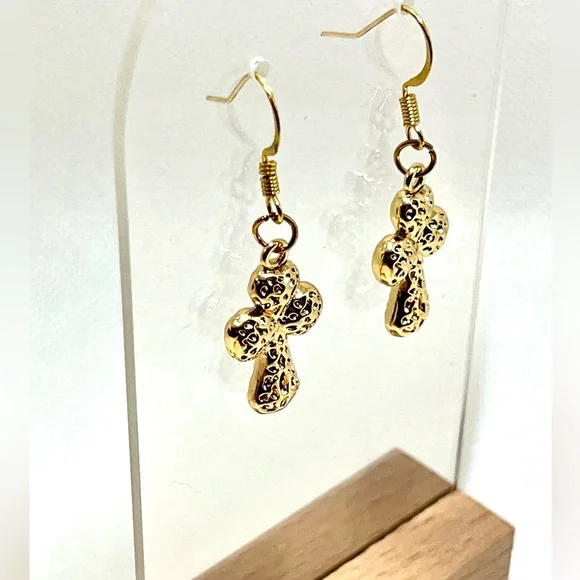 NWT Gold Cross Earrings Drop Dangle Textured 3D 18k gold plated hook boutique - Picture 5 of 10